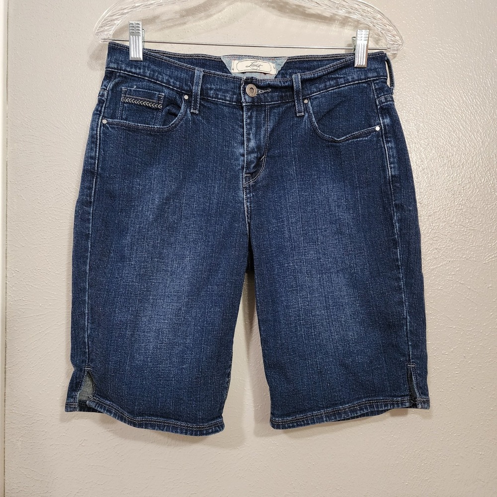 Levi's Women's‎ Shorts Denim Size 6 Comfort Fit